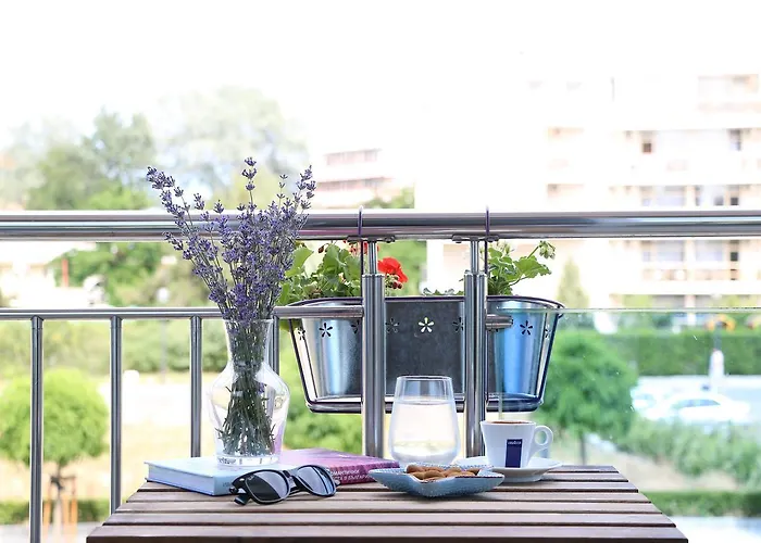 Persani Hotel-Free Parking