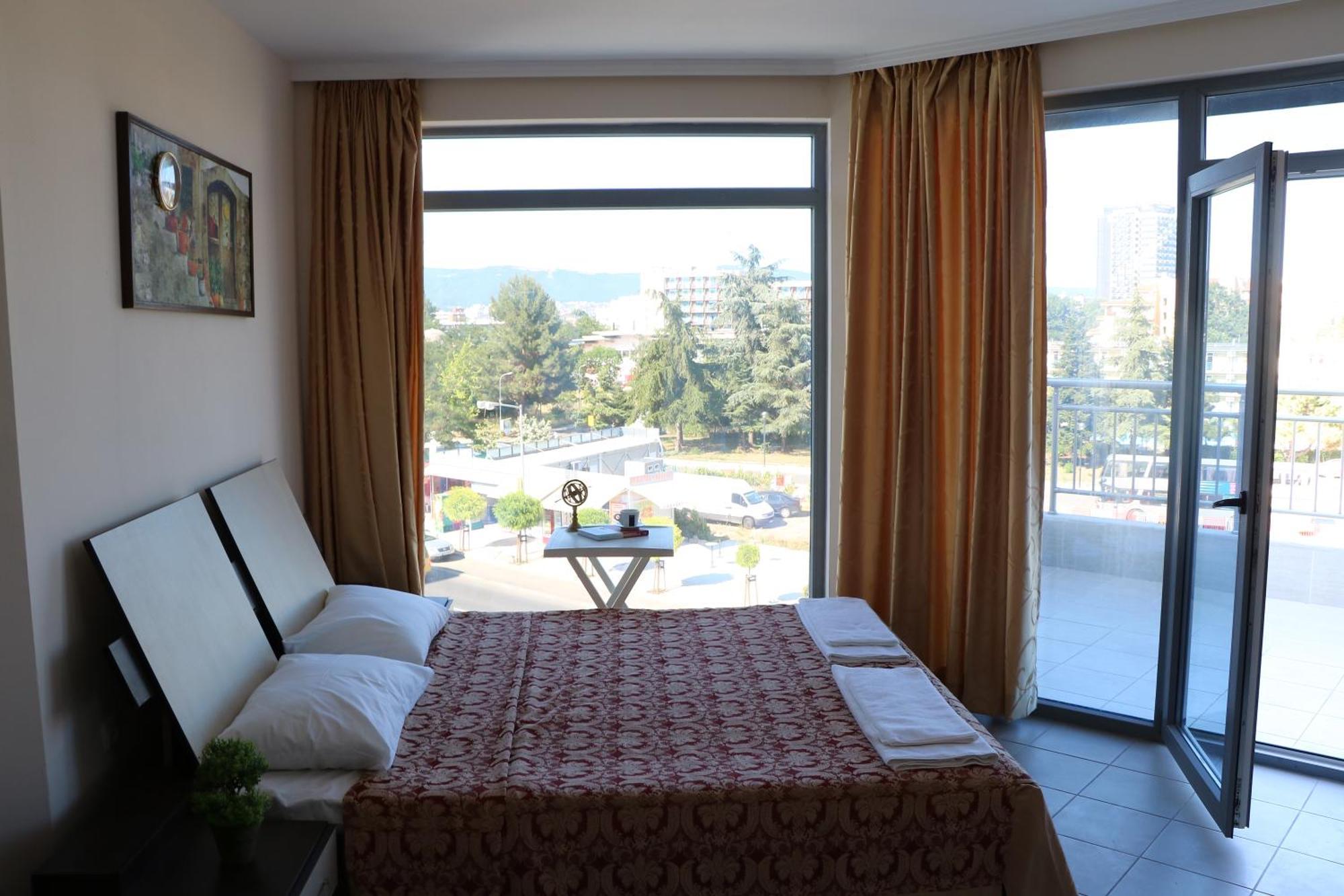 Persani Hotel-free Parking Hotel 2*