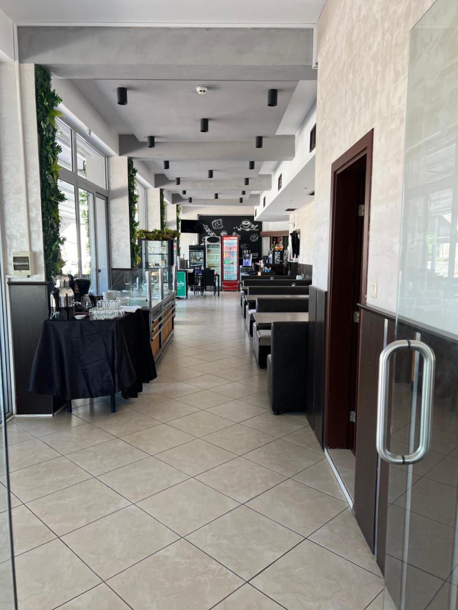 Hotel Persani Hotel-free Parking