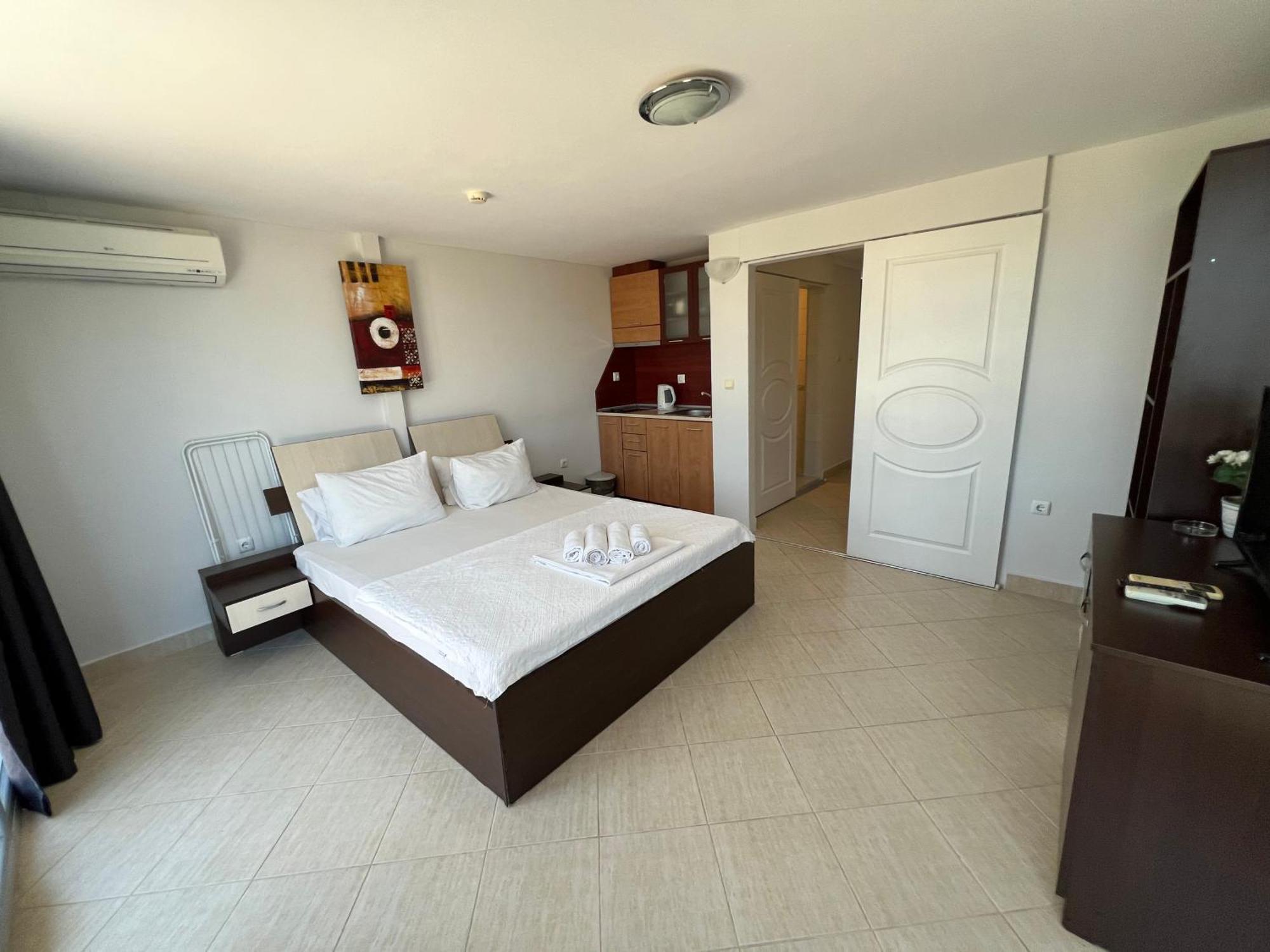 Persani Hotel-free Parking 2*