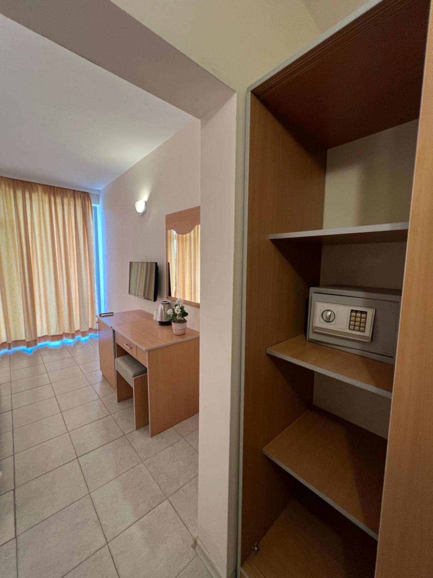 Hotel Persani Hotel-free Parking