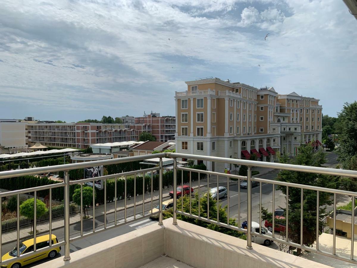 Persani Hotel-free Parking